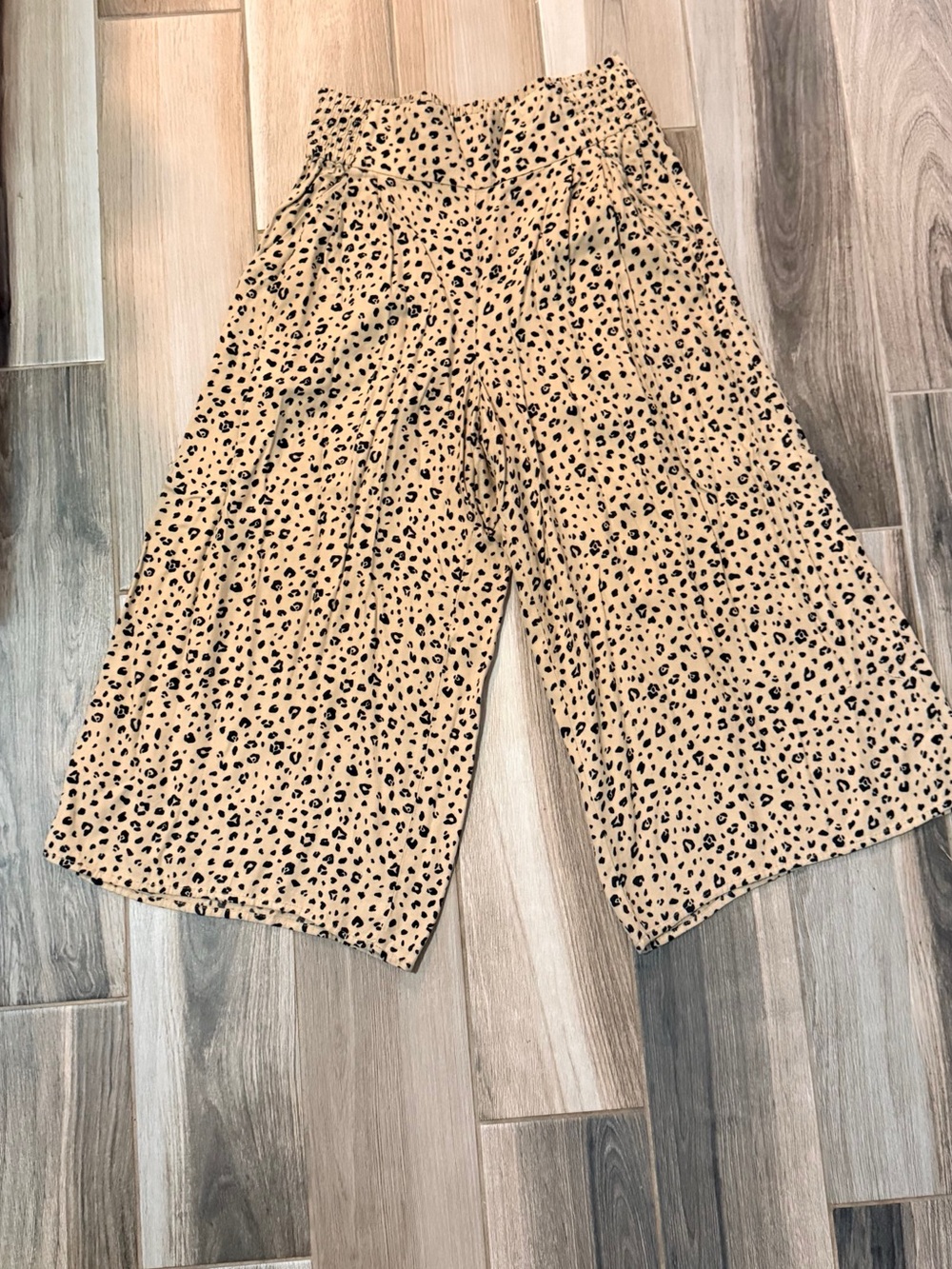 Sunday Best Tan Leopard Print Wide-Leg Cropped Pants - Picture 3 of 9